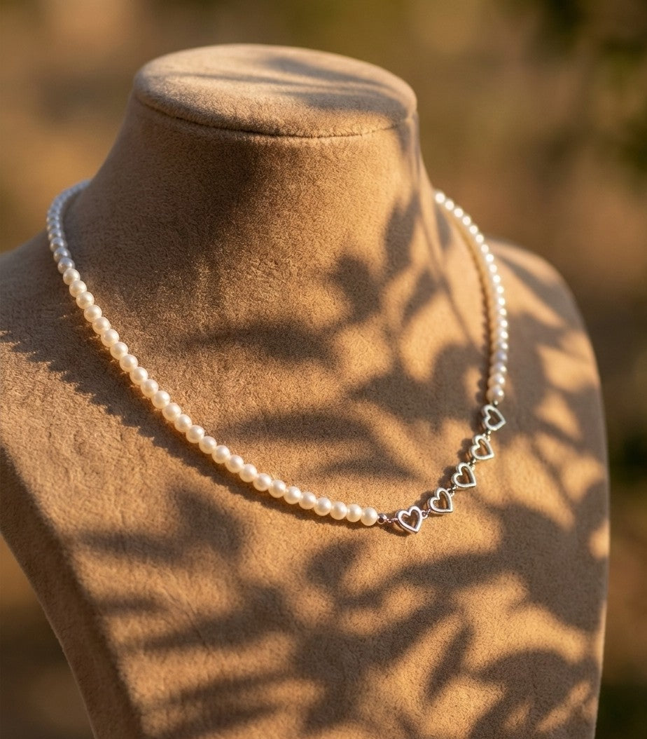 Gümüş Rengi Kolye