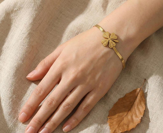 Altın Rengi Bileklik - Şansın Işıltısı