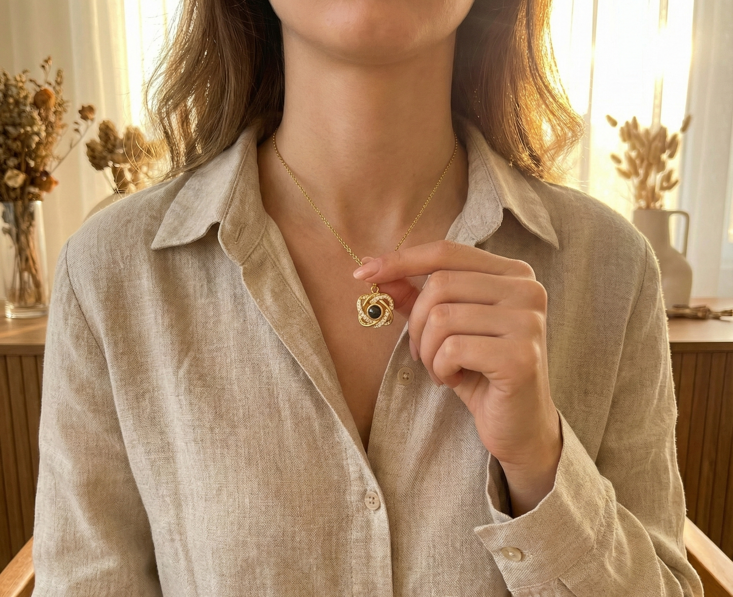 Altın Rengi Kolye - Gece İncisi