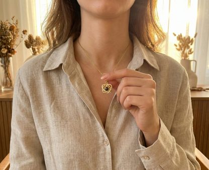 Altın Rengi Kolye - Gece İncisi