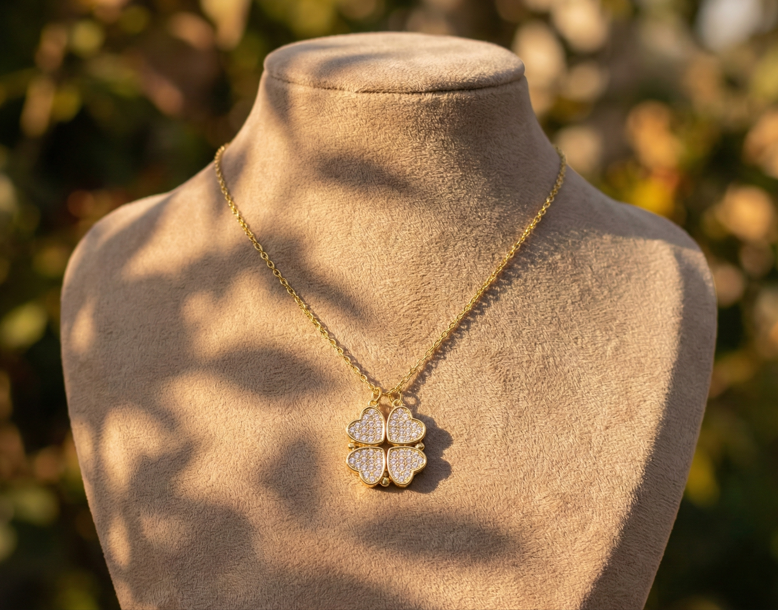 Altın Rengi Kolye - Sihirli Yonca