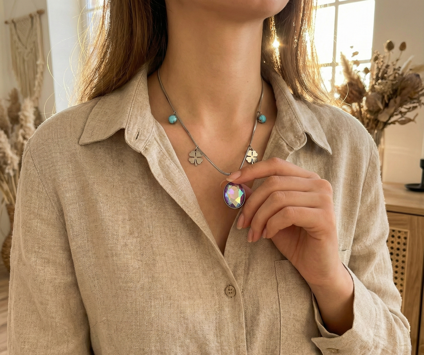 Gümüş Rengi Kolye - Kaderin Parıltısı